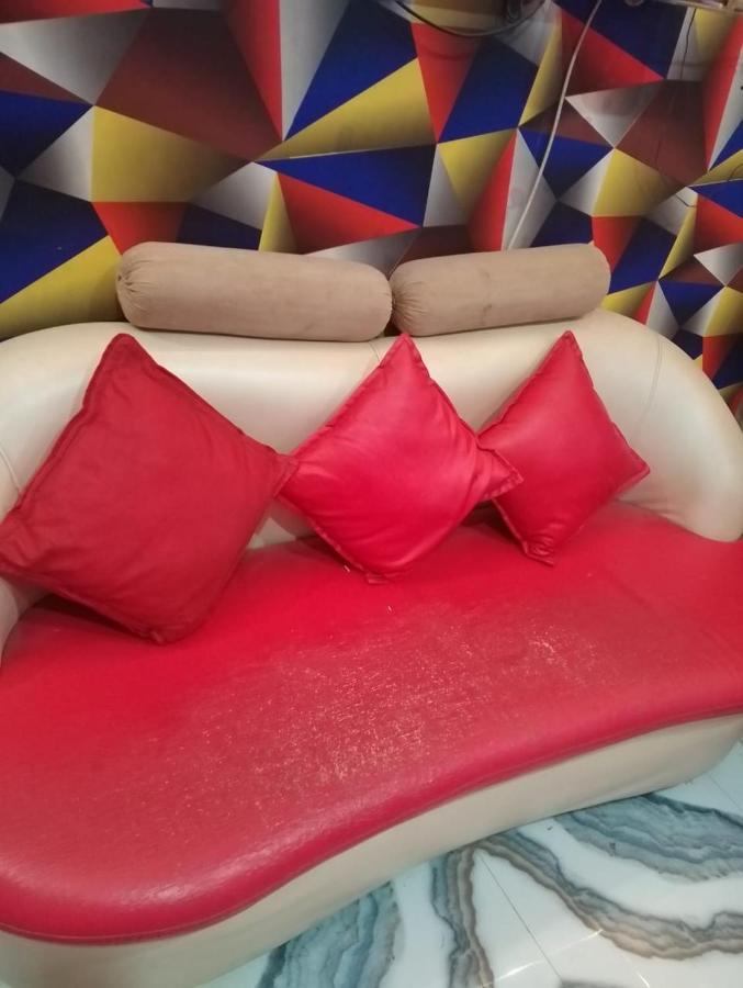 Aparna Niwas Home Stay Family Friendly Varanasi Exteriör bild